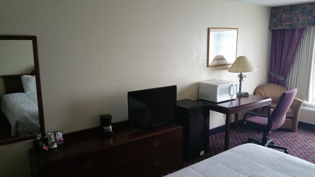 Imperial Swan Hotel And Suites Lakeland Esterno foto